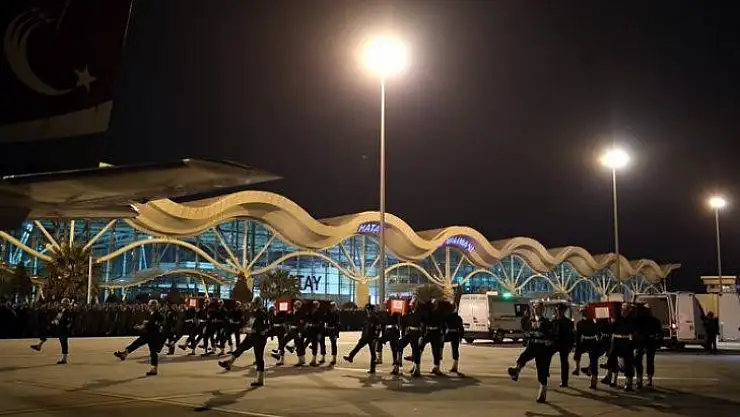 İdlib şehitleri memleketlerine uğurlandı