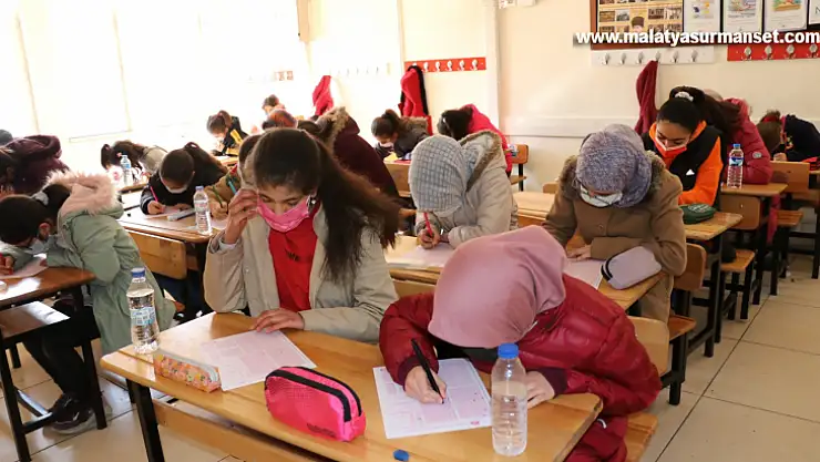 İl birincisi öğrencilere hediye