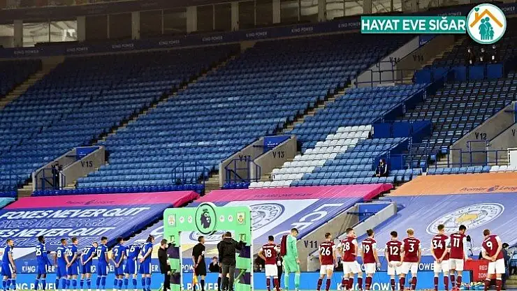 İngiltere'de taraftarlar tribüne dönüyor!