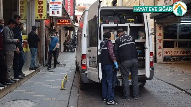 İnşaat işçisi kaldığı evde ölü bulundu