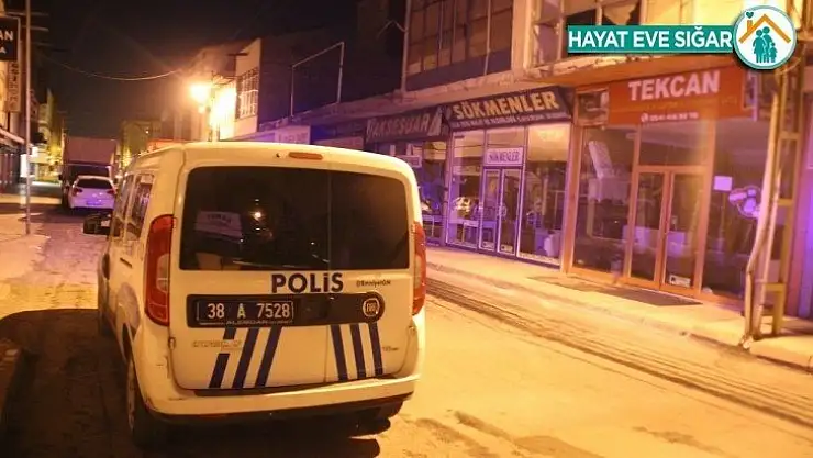 İntihara teşebbüs etti, yakınları ipten aldı