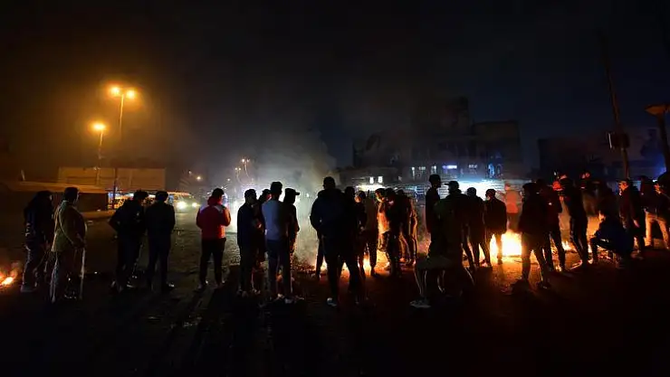 Irak'ta protestolar nedeniyle resmi tatil ilan edildi