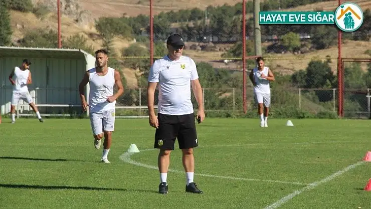 İrfan Buz: 'Adem Büyük, milli takımda olması gereken bir futbolcu'