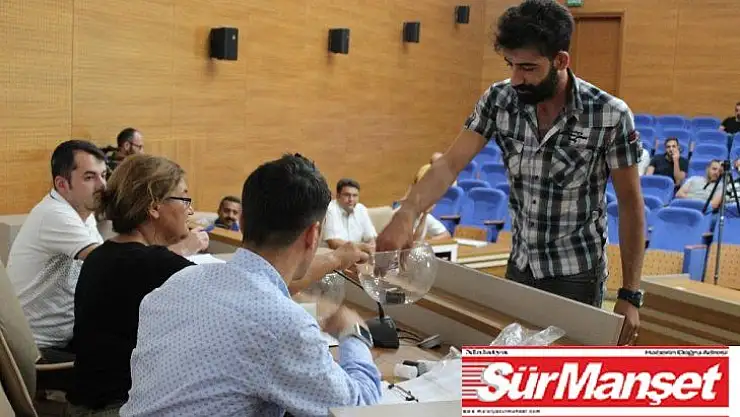 İşe alınacak adaylar, kendileri kura çekti