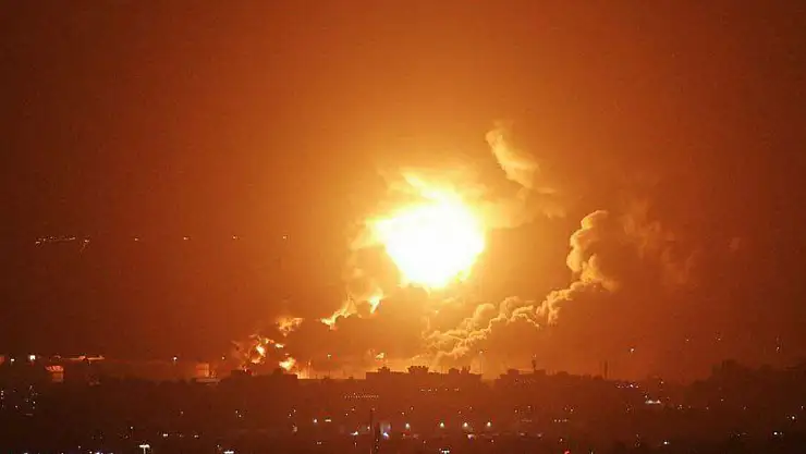 İşgalci ABD'den Yemen'e hava saldırısı