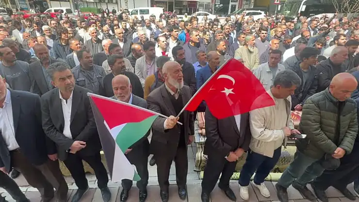 İsrail'in Gazze'deki Saldırıları Protesto Edildi