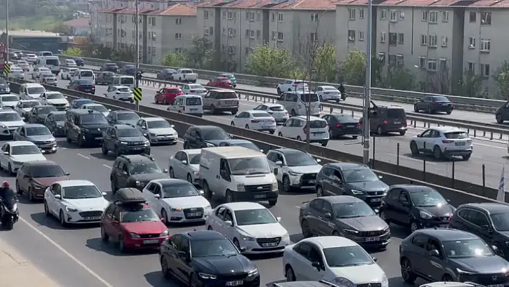 İstanbul'da bayramın birinci gününde trafik yoğunluğu