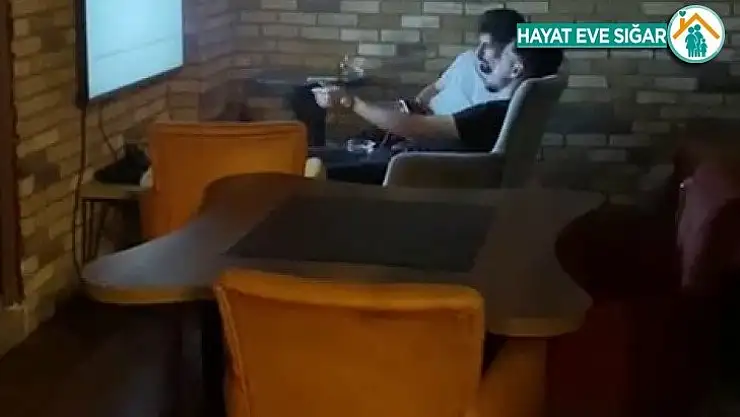 İstanbul'da tam kapanmada kafeteryaya baskın kamerada