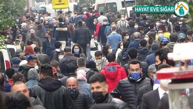 İstiklal Caddesi'nde yoğunluk, girişler kapatıldı