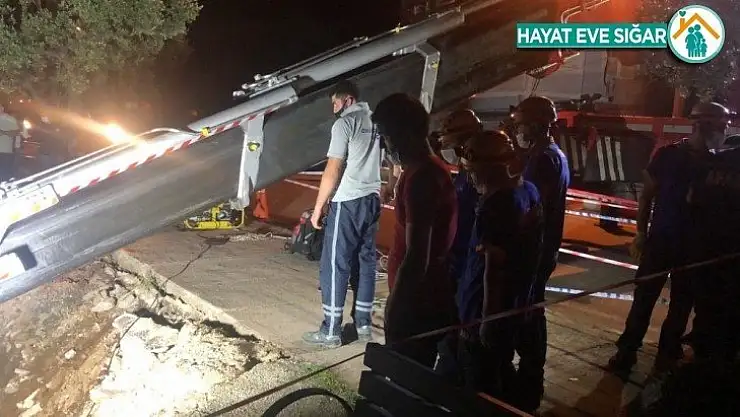 İstinat duvarının altında kaldığı iddia edilen şahıs için arama çalışmaları devam ediyor