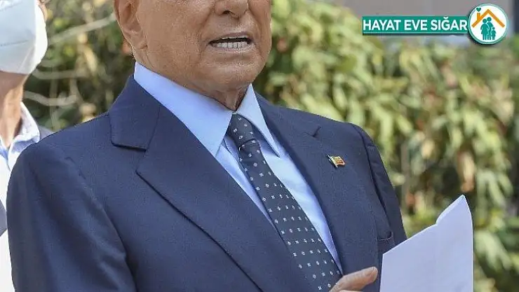 İtalya eski Başbakanı Berlusconi hastaneye kaldırıldı