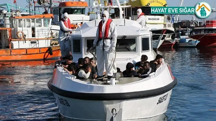İzmir'de 82 sığınmacı kurtarıldı