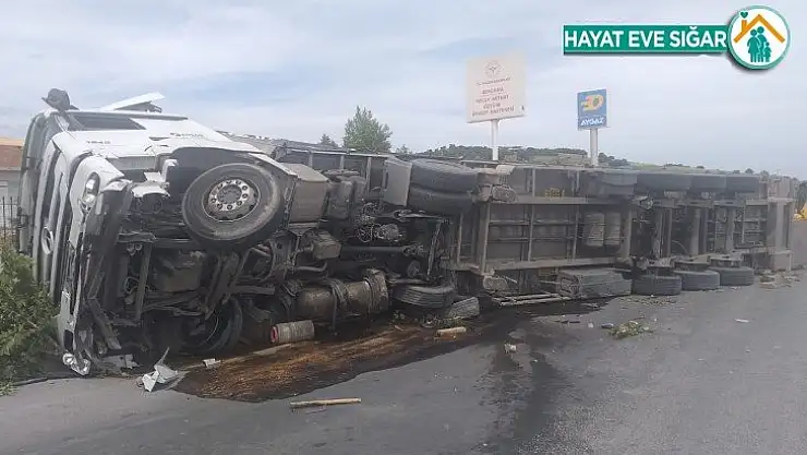 İzmir'de feci kaza: 2 ölü, 5 yaralı