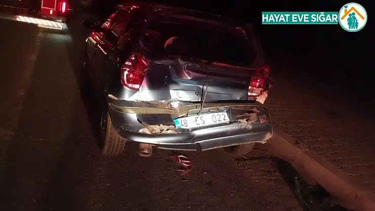 İzmir'de tır ile otomobil çarpıştı: 2 yaralı