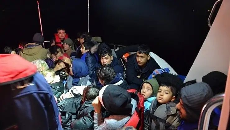 İzmir'de 52 kaçak göçmen yakalandı
