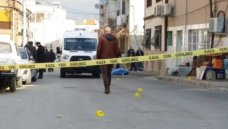 İzmir'de husumetlisini öldüren zanlı adliyede