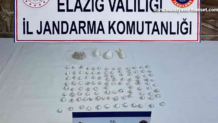Jandarma uyuşturucu tacirlerine geçit vermiyor