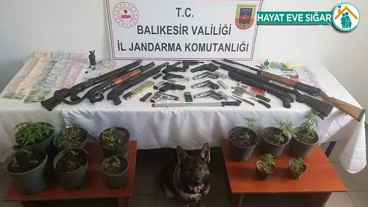 Jandarmadan 18 adrese eş zamanlı operasyon: 15 gözaltı