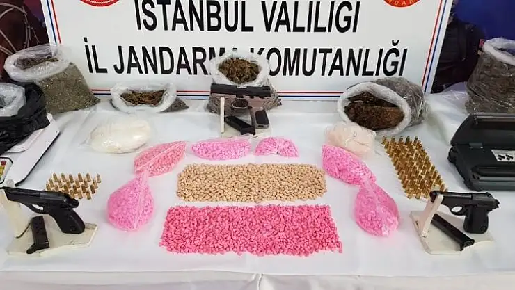 Jandarma'dan zehir tacirlerine geçit yok