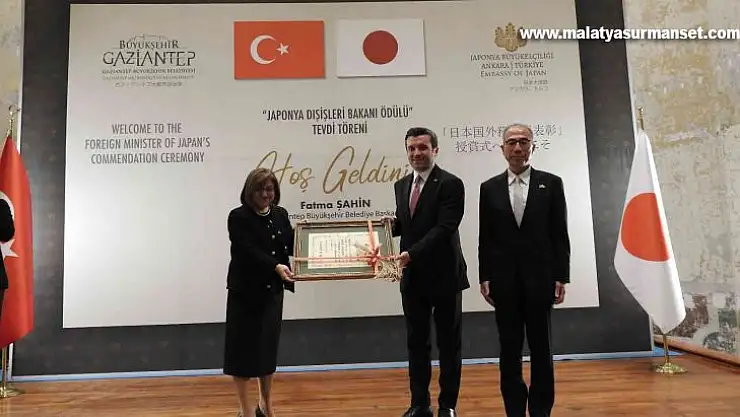 Japonya'dan Fatma Şahin'e ödül