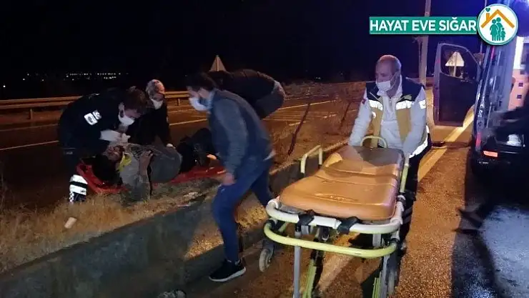 Kaçak mülteci taşıyan minibüs kaza yaptı: 1 ölü, 5 yaralı