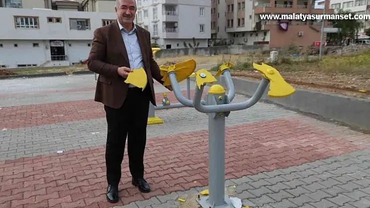 Kahta'da yeni yapılan parka zarar verildi