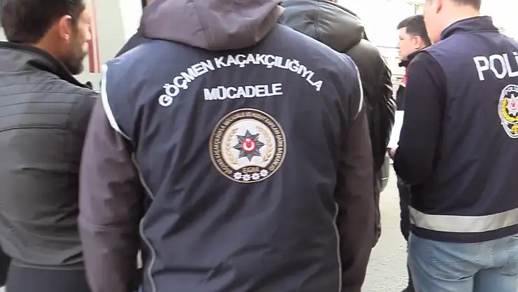 Kalkan-34 Operasyonu 48 Zanlı 904 Kaçak Göçmen Yakalandı