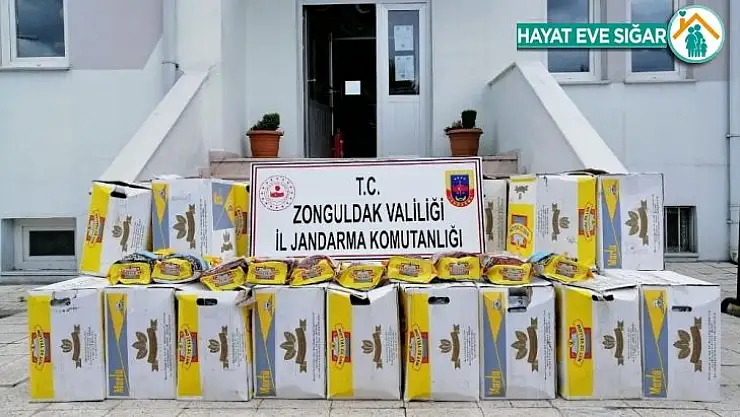 Kamyon kasasından 400 kilo kaçak tütün çıktı