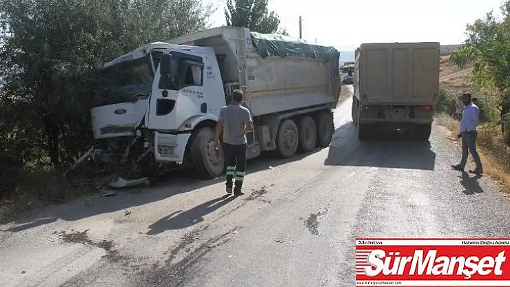 Kamyonlar çarpıştı: 1 yaralı