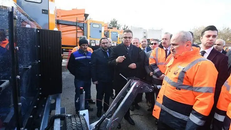 Karayolları Genel Müdürlüğüne yüzde 66 yerli iş makinası