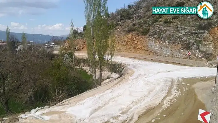 Karayolu sondaj suyundan geçit vermiyor