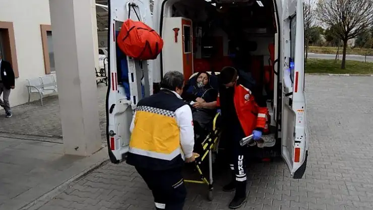 Karbonmonoksit gazından etkilenen 5 kişi hastaneye kaldırıldı