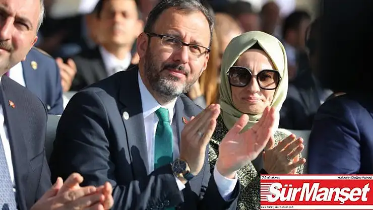 Kasapoğlu sporcu ve genç gönüllülerle fidan dikti, destek Yusuf İslam'dan geldi