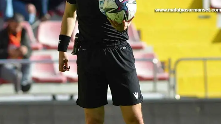 Kasımpaşa-Kayserispor maçını Halil Umut Meler yönetecek