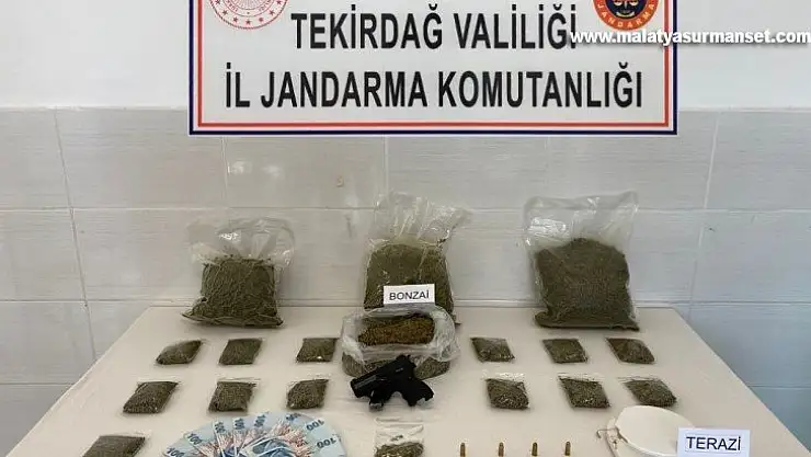 Kask içinde uyuşturucu sevkiyatı yapıp okul önünde satanlara operasyon: 5 gözaltı