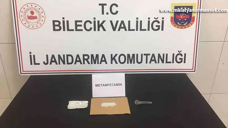Kavga ihbarına giden jandarma uyuşturucu operasyonu düzenledi
