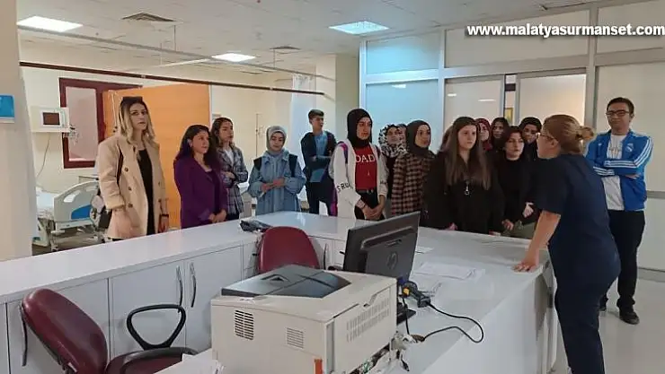 Kayapınar Belediyesi tarafından öğrencilere kariyer gezileri düzenlendi