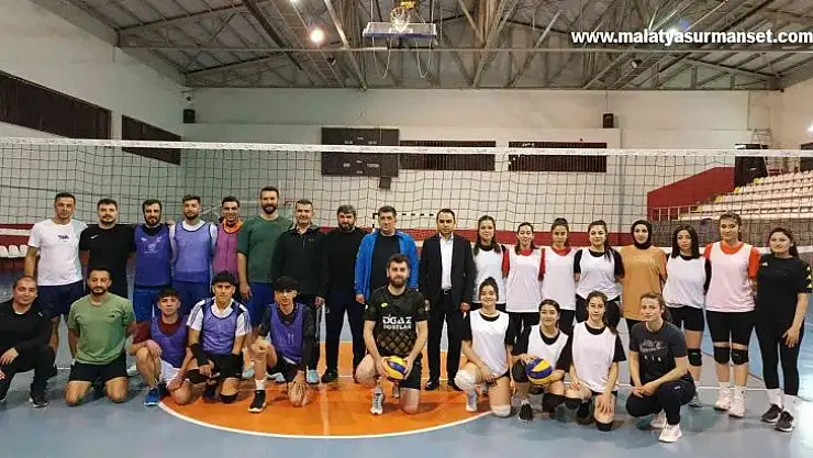 Kaymakam Partal voleybol sporcularına moral verdi