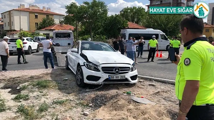 Kayseri'de trafik kazası : 8 yaralı