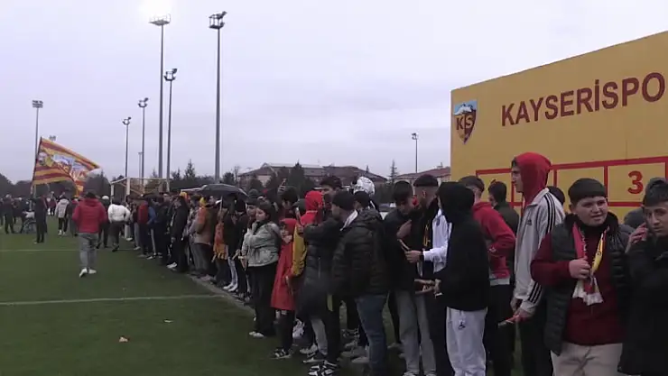 Kayserispor taraftara açık antrenman gerçekleştirdi