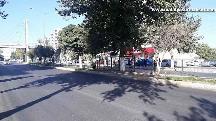 Kazanın meydana geldiği yerde refüje çit çekildi