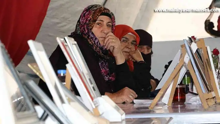 Kemoterapi tedavisini bırakan anne 4 yıldır oğlu için evlat nöbetinde