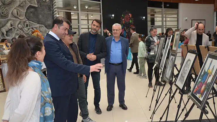 Kış Yarısı Sergisi Malatya Sanat Merkezi'nde 320 Eser Sergileniyor