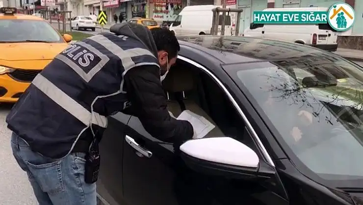 Kısıtlamada, arkadaşıyla arabayla dolaşırken yakalandı, muhasebeciyim dedi