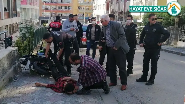 Kısıtlamada motosikletiyle polisten kaçan sürücü kaza yapınca yakalandı