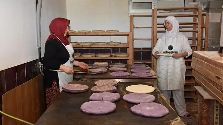 Kızılcahamam'da Mor Bazlama üretimi başladı