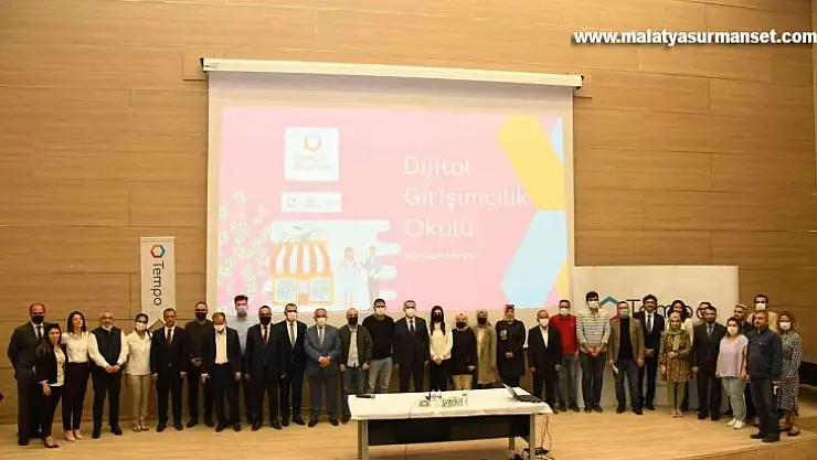 KOBİ'lere dijitalleşme eğitimi