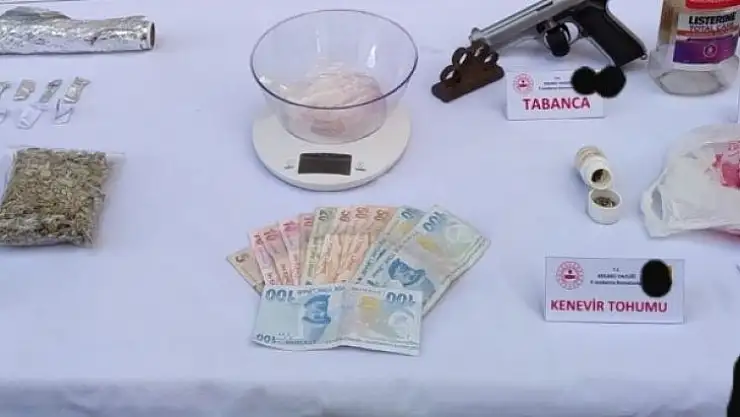 Kocaeli'de uyuşturucu operasyonunda 3 gözaltı