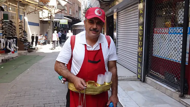 Kola Yerine Onu İçiyorlar Hem Ferahlatıyor Hem Şifa Veriyor