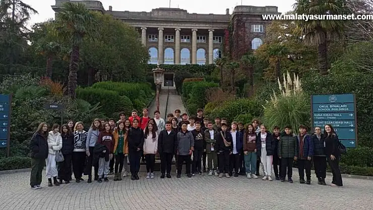 Kolej öğrencileri İstanbul'u gezdi